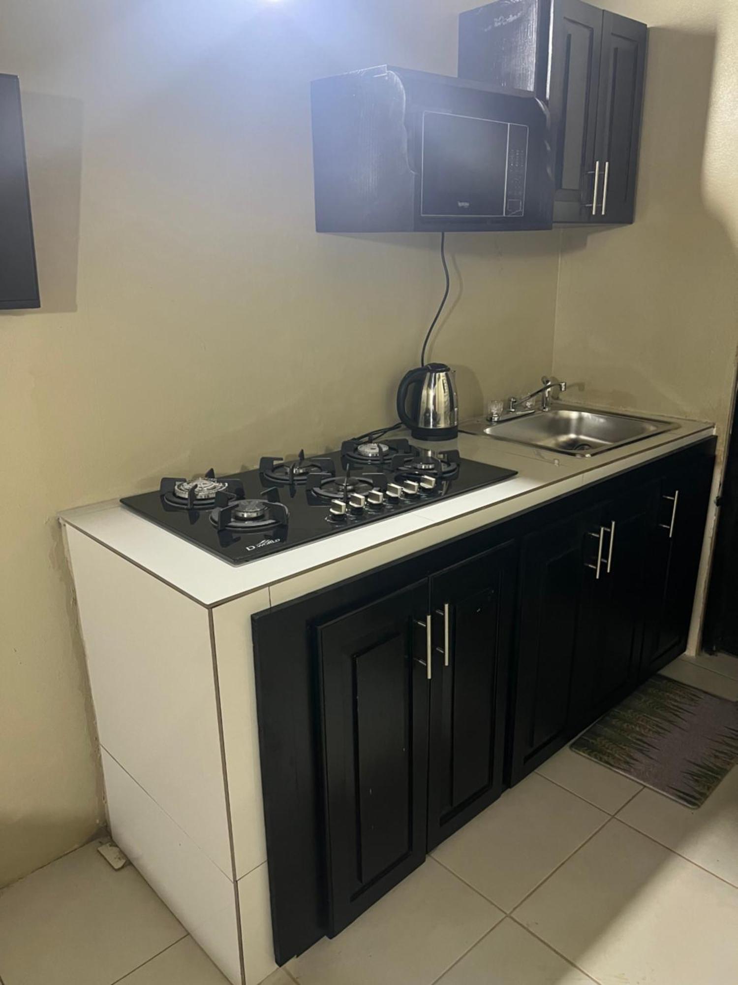 Cozy Apartment Кингстон Экстерьер фото